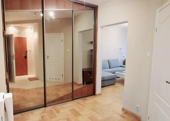 Metro Natolin Апартаменты Варшава